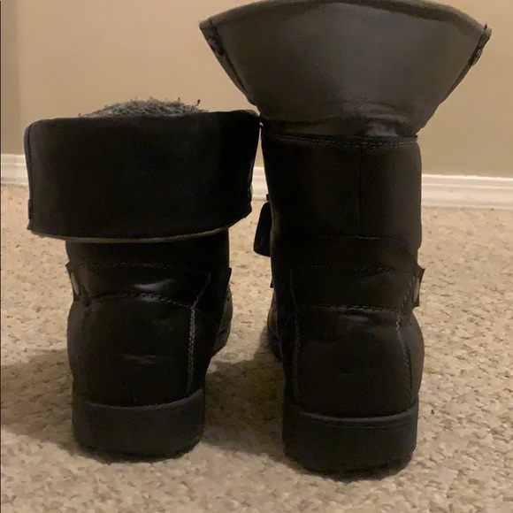 Boots - Picture 3 of 5